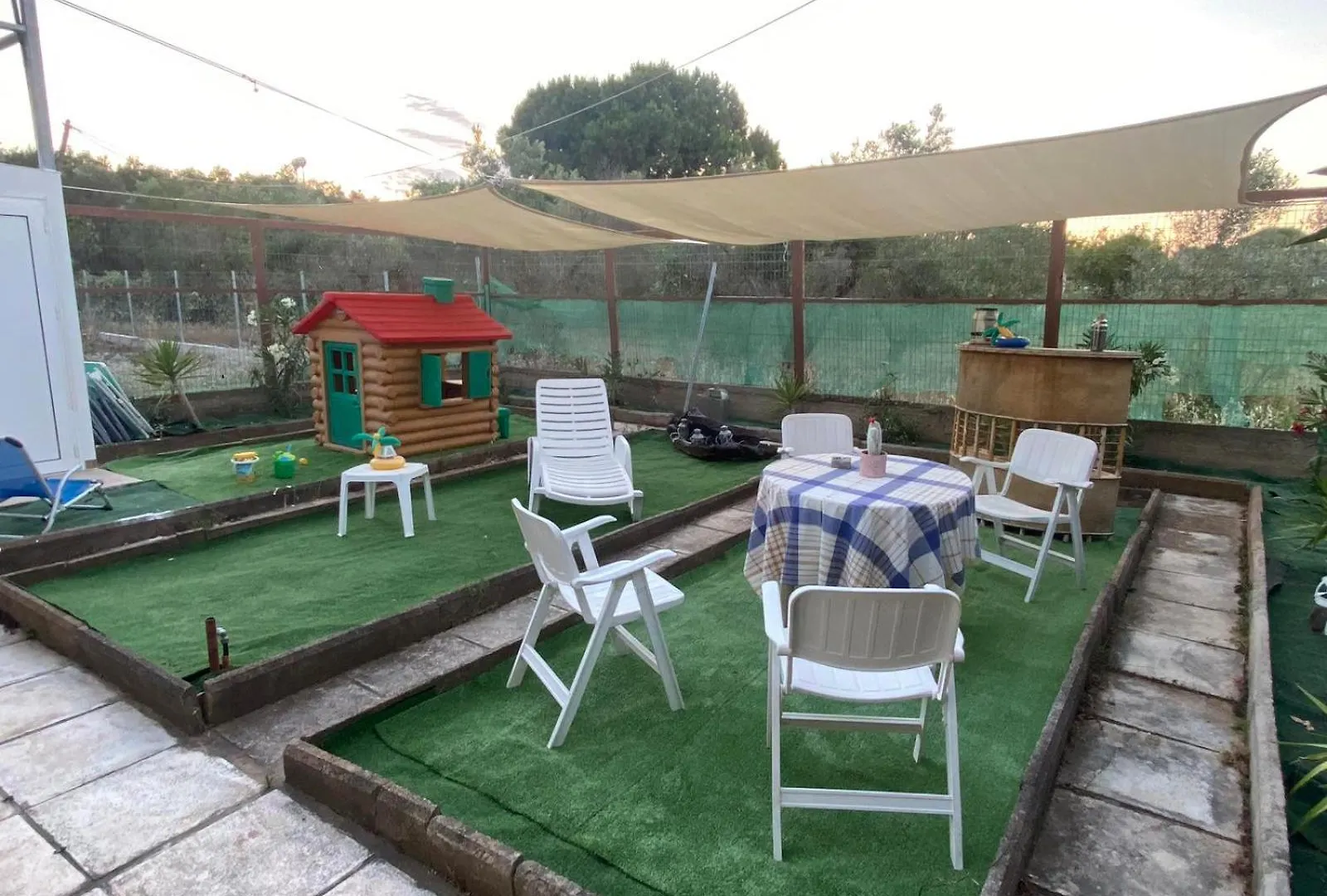 Foula'S Summer House Nea Poteidaia Greece